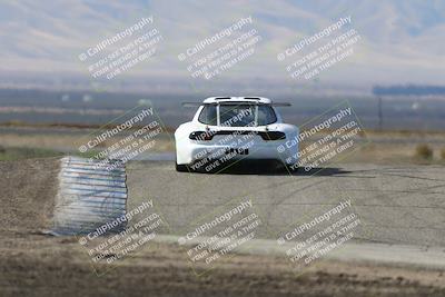 media/Oct-26-2025-CalClub SCCA (Sun) [[8ce1e69566]]/Group 4/Grapevine/